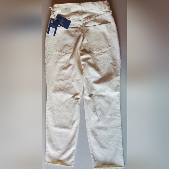 Universal Thread Women's Vintage Straight Vintage Retro Jeans - Picture 4 of 7